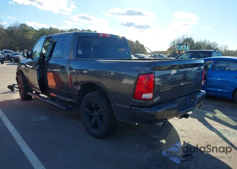 2017 Ram 1500 Express 4X2 5'7 Box z USA, uszkodzony, nr VIN 1C6RR6KT7HS676749